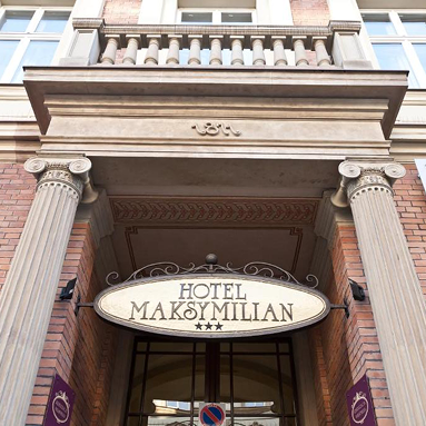 MDM Hotel Warsaw building